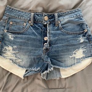 AE JEAN SHORTS!